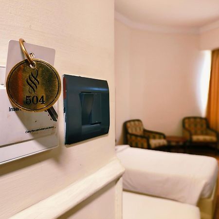 Hotel Presidency Kochi Exterior foto